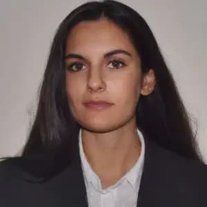 professional online Latin tutor Arianna