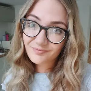 professional online 13+ tutor Shelby