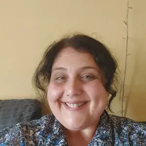 professional online Latin tutor Vijaya-Sharita 