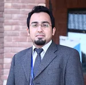 professional online Quantitative Methods tutor Luqman