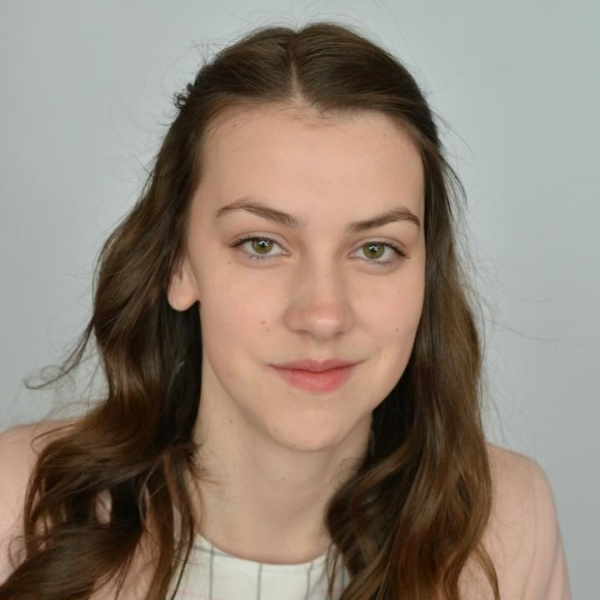 professional online Economics tutor Elizabeth