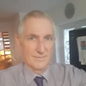 professional online Information And Communication Technology tutor Michael