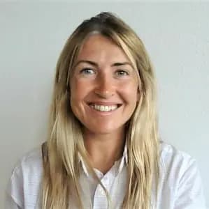 professional online Marine Science tutor Natalie
