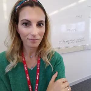 professional online Economics tutor Angela