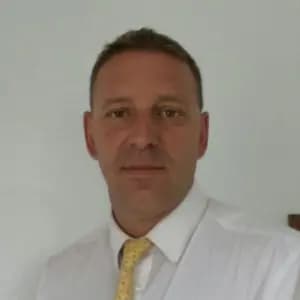 professional online Travel and Tourism tutor Phil