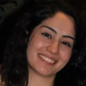 professional online Biology tutor Maral