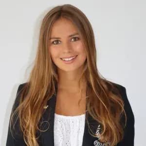 professional online UKCAT tutor Alexandra