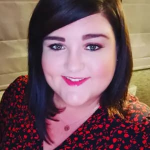 professional online Personal, social and health education tutor Carly
