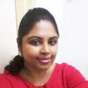 professional online Physics tutor Anitha